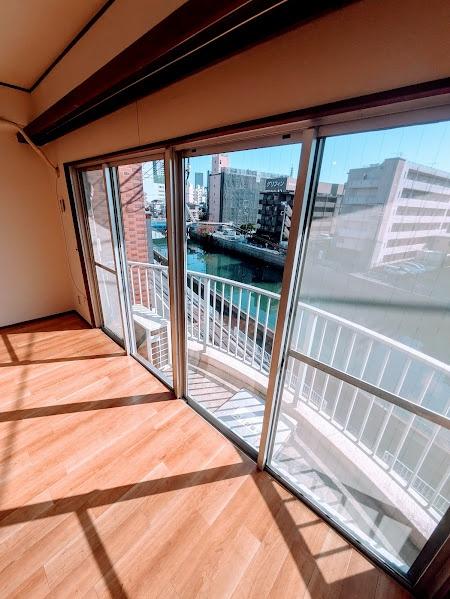 横浜市西区浅間町２丁目のマンション