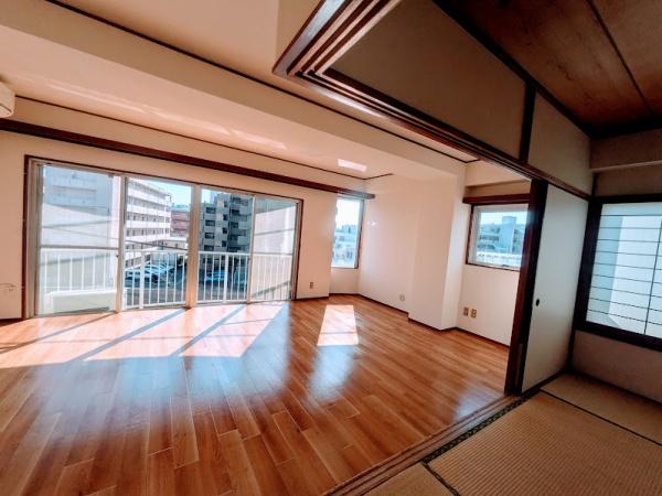 横浜市西区浅間町２丁目のマンション