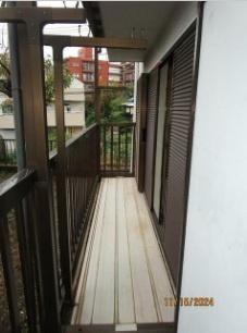 横浜市神奈川区西寺尾４丁目のテラスハウス