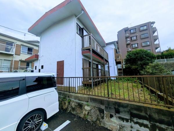 横浜市神奈川区西寺尾４丁目のテラスハウス