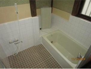 横浜市神奈川区西寺尾４丁目のテラスハウス