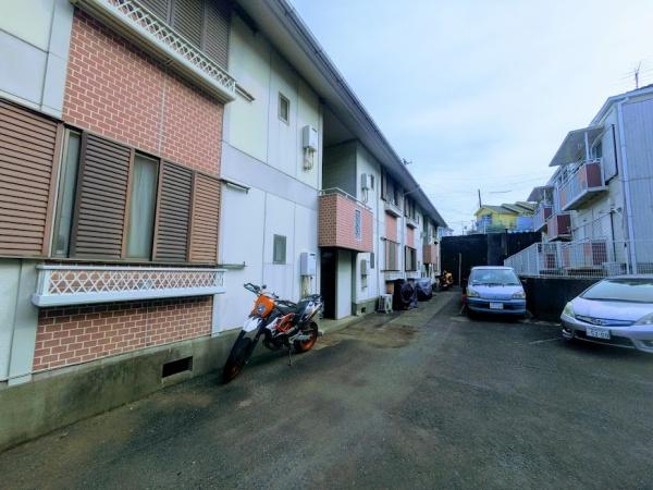 横浜市南区六ツ川２丁目のアパート