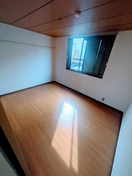 横浜市南区六ツ川２丁目のアパート