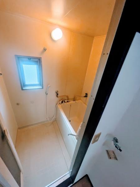 横浜市南区六ツ川２丁目のアパート