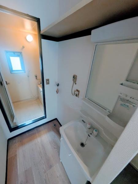 横浜市南区六ツ川２丁目のアパート