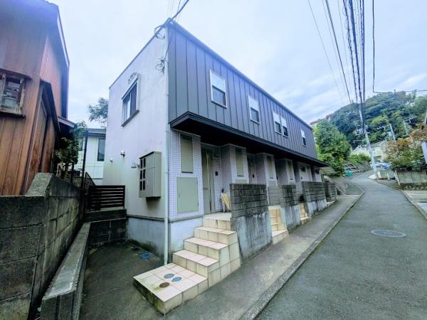 横浜市西区浅間町3丁目のテラスハウス