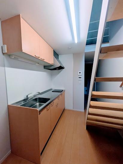 横浜市西区浅間町３丁目のテラスハウス