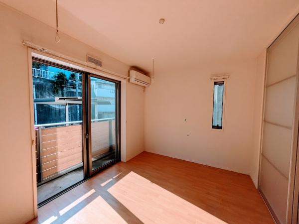 横浜市神奈川区三枚町のアパート