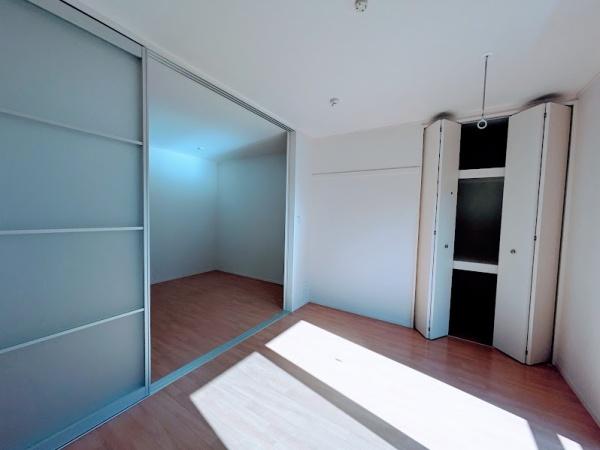 横浜市神奈川区三枚町のアパート