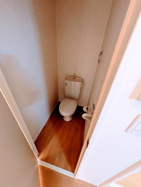 横浜市神奈川区三枚町のアパート