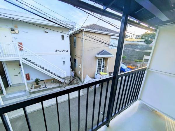 横浜市神奈川区七島町のアパート