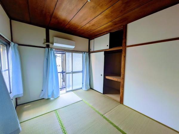 横浜市神奈川区七島町のアパート