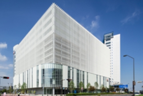 横浜市神奈川区栄町のアパート(オーケーみなとみらい店)