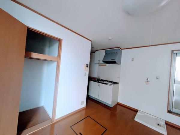 横浜市神奈川区栄町のアパート