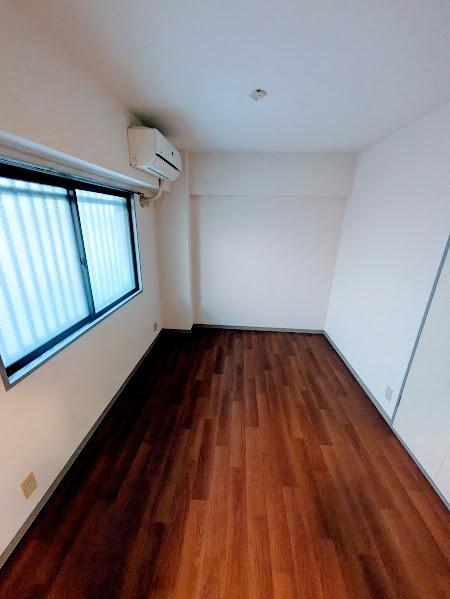 横浜市神奈川区菅田町のマンション