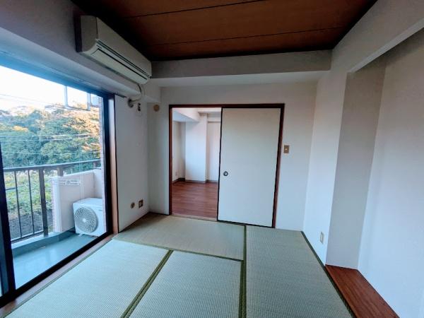 横浜市神奈川区菅田町のマンション