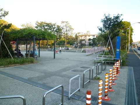 横浜市西区浜松町の貸家(戸部公園)