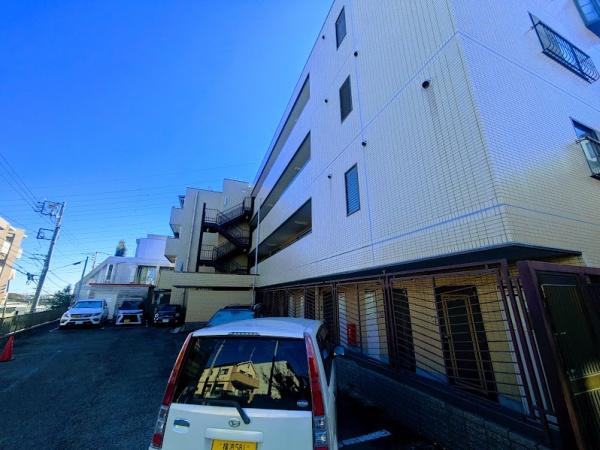 グレースサエグサ