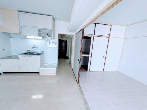 ネイヴィーフィールド井土ヶ谷