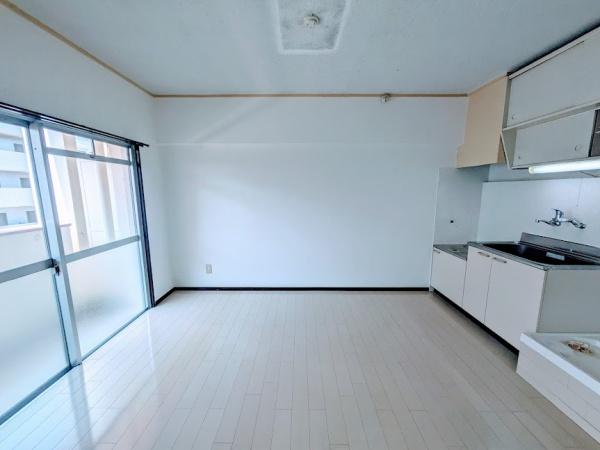 ネイヴィーフィールド井土ヶ谷