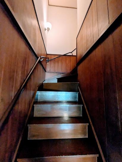 横浜市神奈川区三枚町の貸家