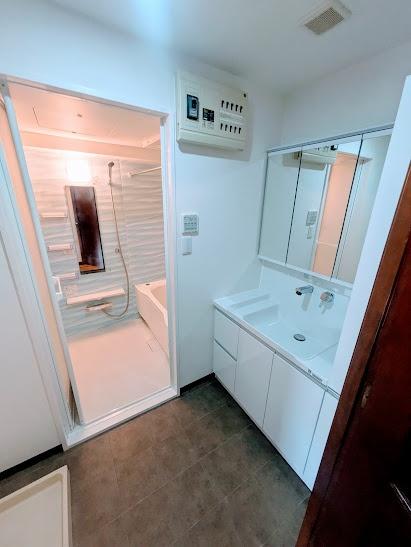 クレハ・マネージメントビル