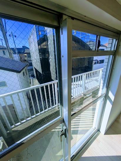 横浜市神奈川区三ツ沢西町のテラスハウス