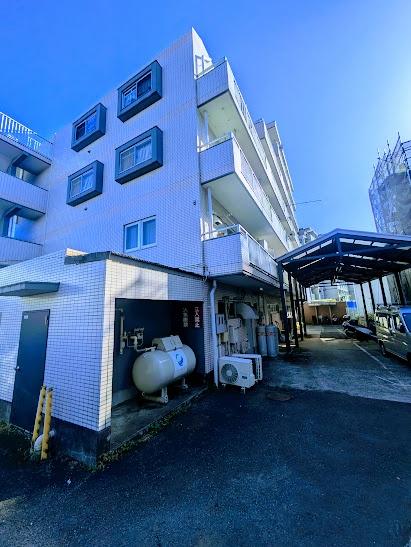 横浜市神奈川区三ツ沢西町のテラスハウス