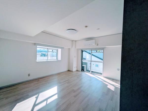 横浜市神奈川区三ツ沢西町のテラスハウス