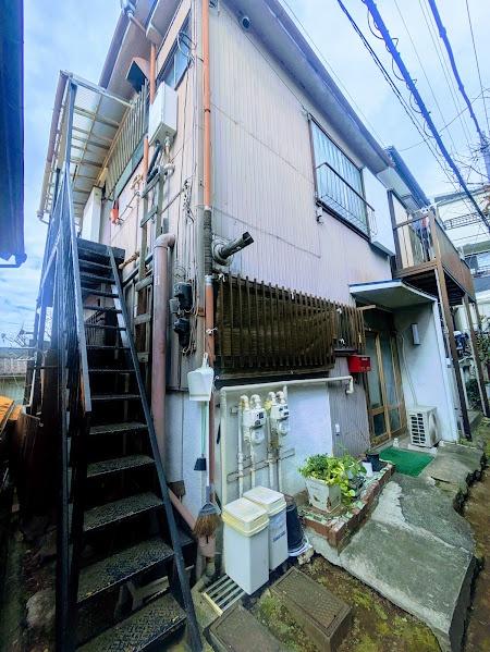 横浜市西区西戸部町２丁目のアパート
