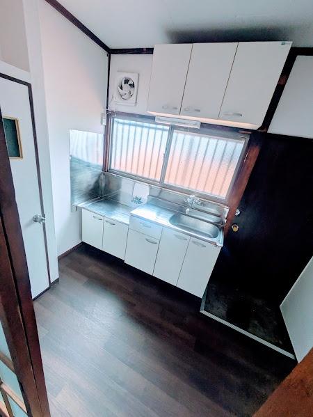 横浜市西区西戸部町２丁目のアパート