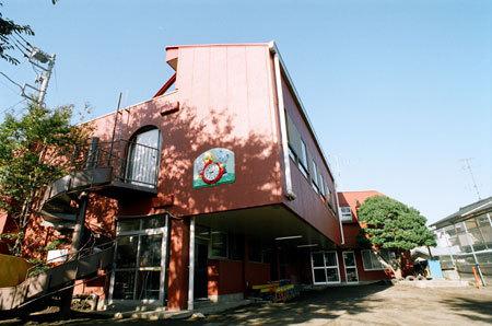 横浜市神奈川区三ツ沢東町のアパート(三ツ沢幼稚園)