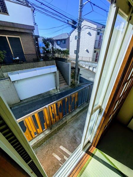 横浜市神奈川区三枚町のアパート