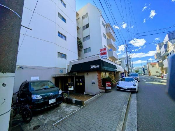 横浜市南区花之木町２丁目のマンション