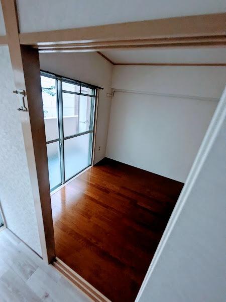 横浜市南区花之木町２丁目のマンション
