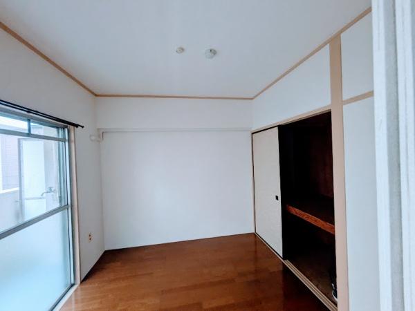 横浜市南区花之木町２丁目のマンション