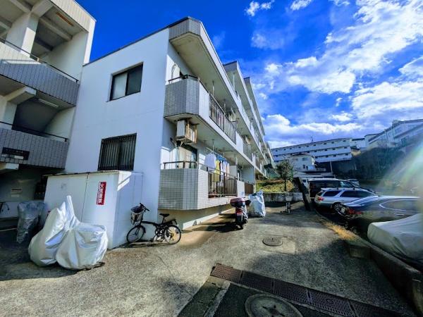 横浜市神奈川区三枚町のマンション