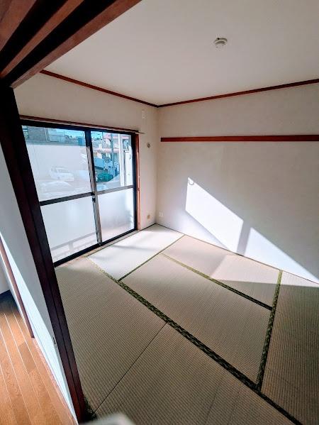横浜市神奈川区三枚町のマンション