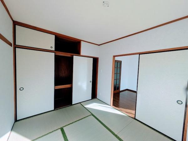 横浜市神奈川区三枚町のマンション