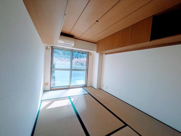 横浜市緑区鴨居４丁目のマンション