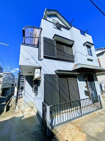 横浜市保土ケ谷区西久保町の貸家