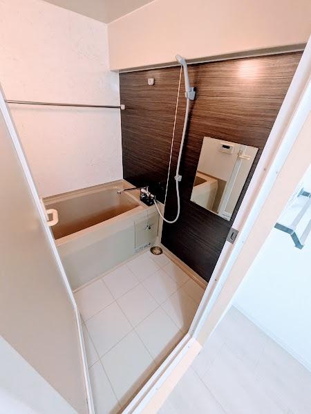 横浜市南区白妙町２丁目のマンション