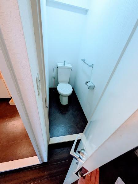 横浜市南区六ツ川３丁目のマンション