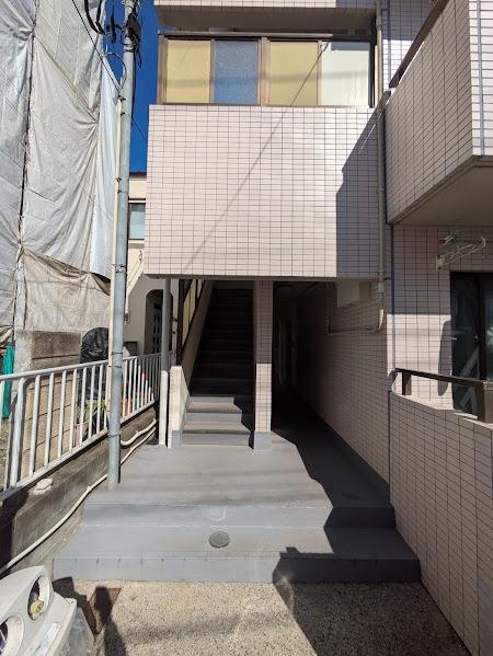 横浜市神奈川区菅田町のマンション