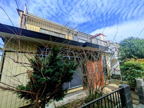 横浜市西区東久保町の貸家