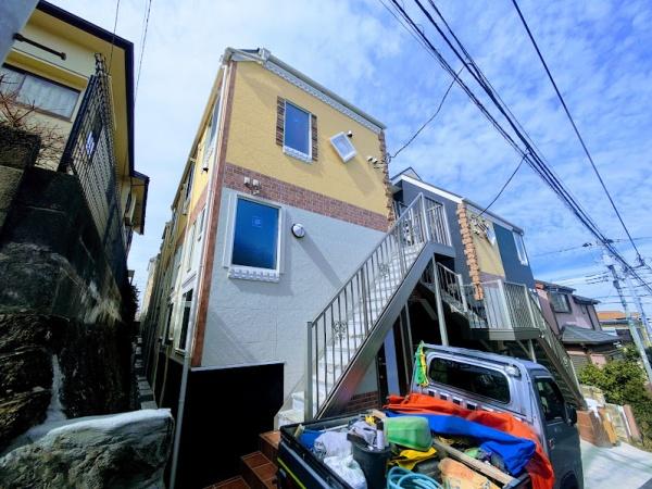 横浜市西区境之谷のアパート