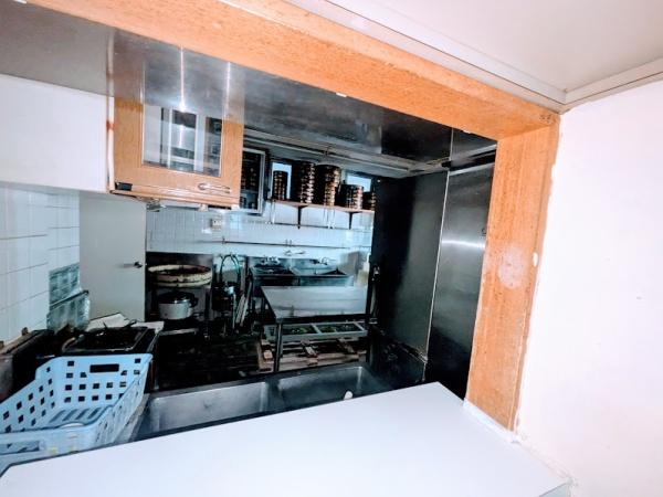 横浜市西区中央２丁目の店舗（建物一部）