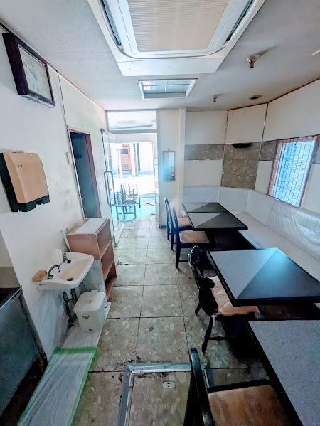 横浜市西区中央２丁目の店舗（建物一部）