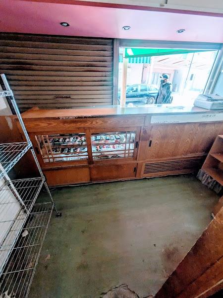 横浜市西区中央２丁目の店舗（建物一部）