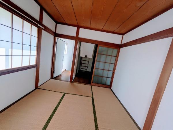 横浜市保土ケ谷区仏向西のテラスハウス